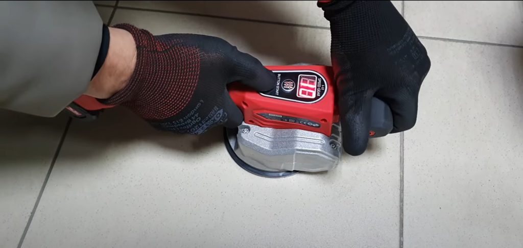 вібраційна присоска для плитки